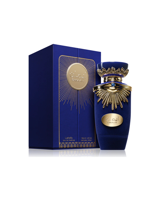 Profumo donna Emaan di Lattafa. Vista completa con l'imponente scatola blu e oro e il flacone rivestito in velluto blu notte con dettagli dorati