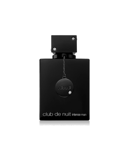 Dettaglio del flacone nero opaco del profumo da uomo Armaf Club de Nuit Intense Man, arricchito dal caratteristico pendente circolare incastonato di strass.