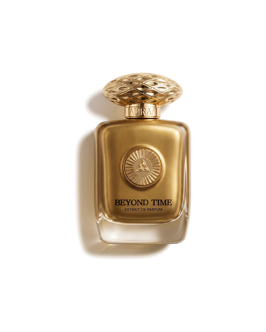 Flacone del profumo Auraa Desire Beyond Time Extrait de Parfum 100ml unisex su sfondo bianco